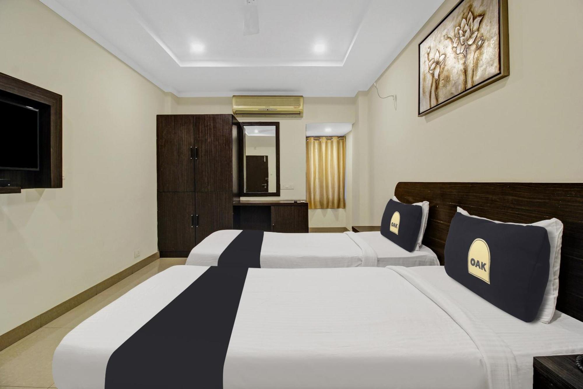 Super Townhouse Oak Lb Nagar Ramoji Otel Haydarabad Dış mekan fotoğraf